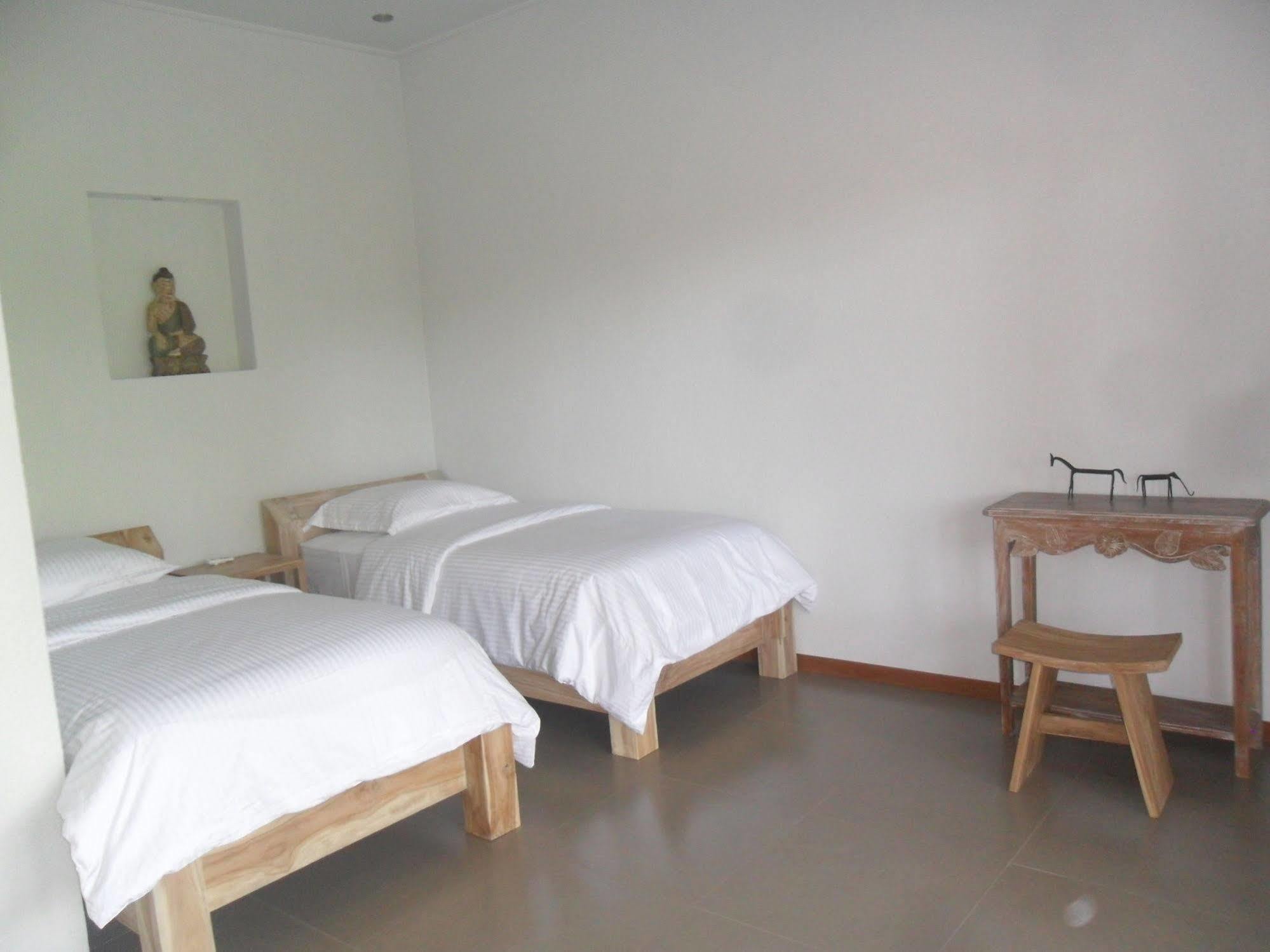 Ju'Blu Hotel Lovina  Ngoại thất bức ảnh